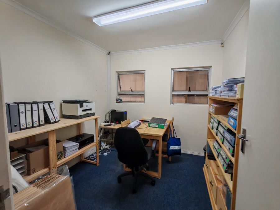 To Let commercial Property for Rent in Somerset West Business Park Western Cape
